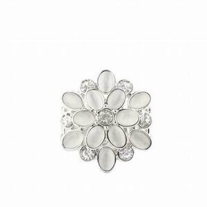 ❣️Silver and White(gray)cats eye flower ring❣️*